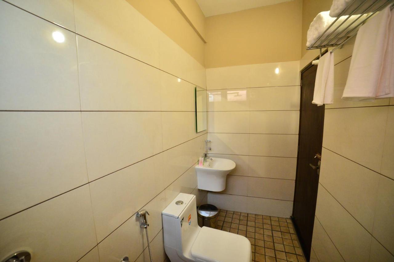 Hotel Priya Kottakkal 外观 照片