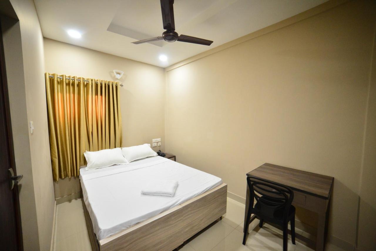 Hotel Priya Kottakkal 外观 照片