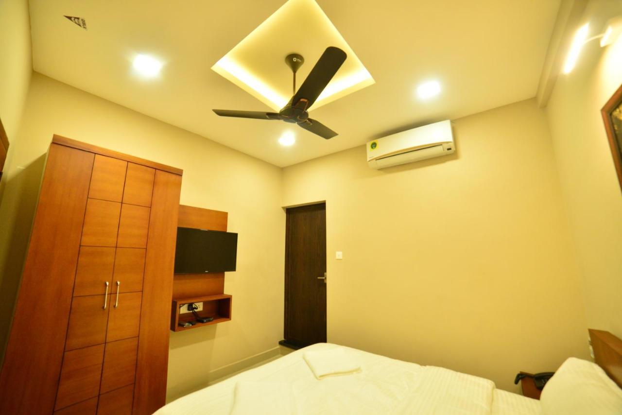 Hotel Priya Kottakkal 外观 照片