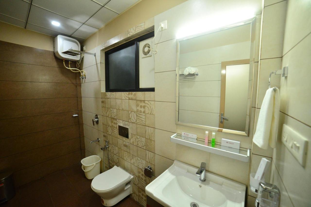 Hotel Priya Kottakkal 外观 照片